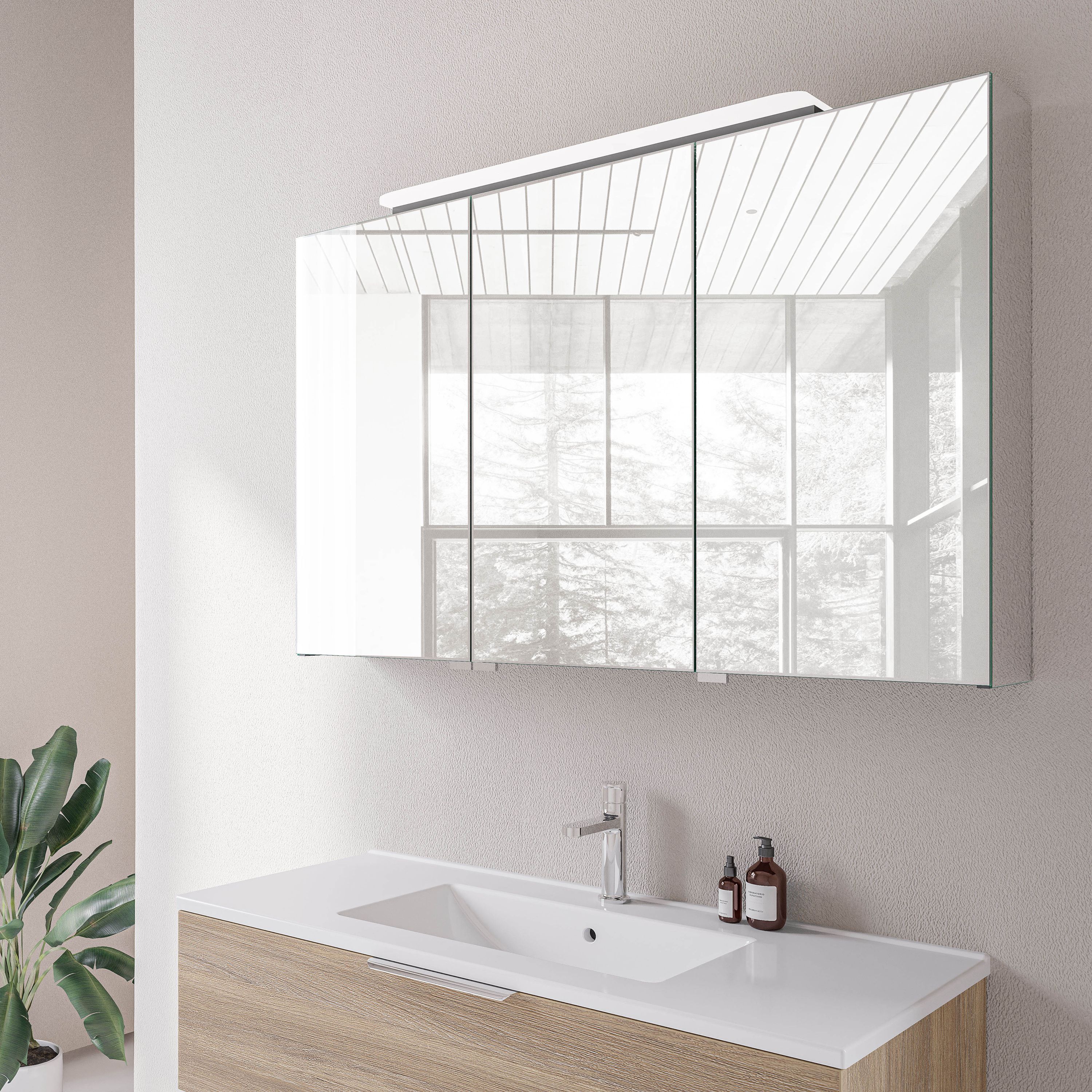 Spiegelschrank NEO mit LED-Beleuchtung & Steckdose - 120cm - 3 Türen